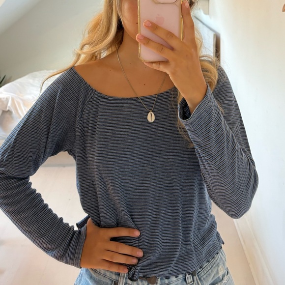 Volcom Long Sleeve Striped Blue and Black Ruffle Top - Picture 2 of 7